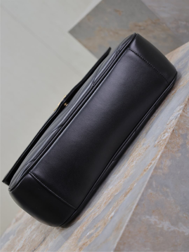 2026サンローラン「Saint Laurent LOULOU グラン マトラッセラムスキン ショルダーバッグ