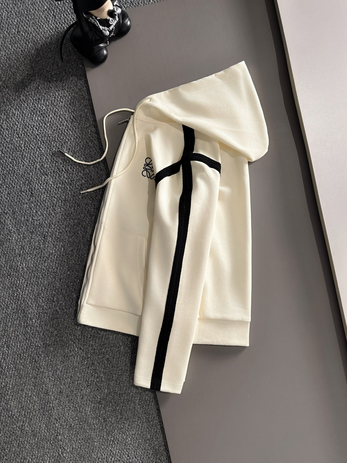 ジバンシィ「Givenchy」 秋冬 メンズ カジュアルスポーツセット