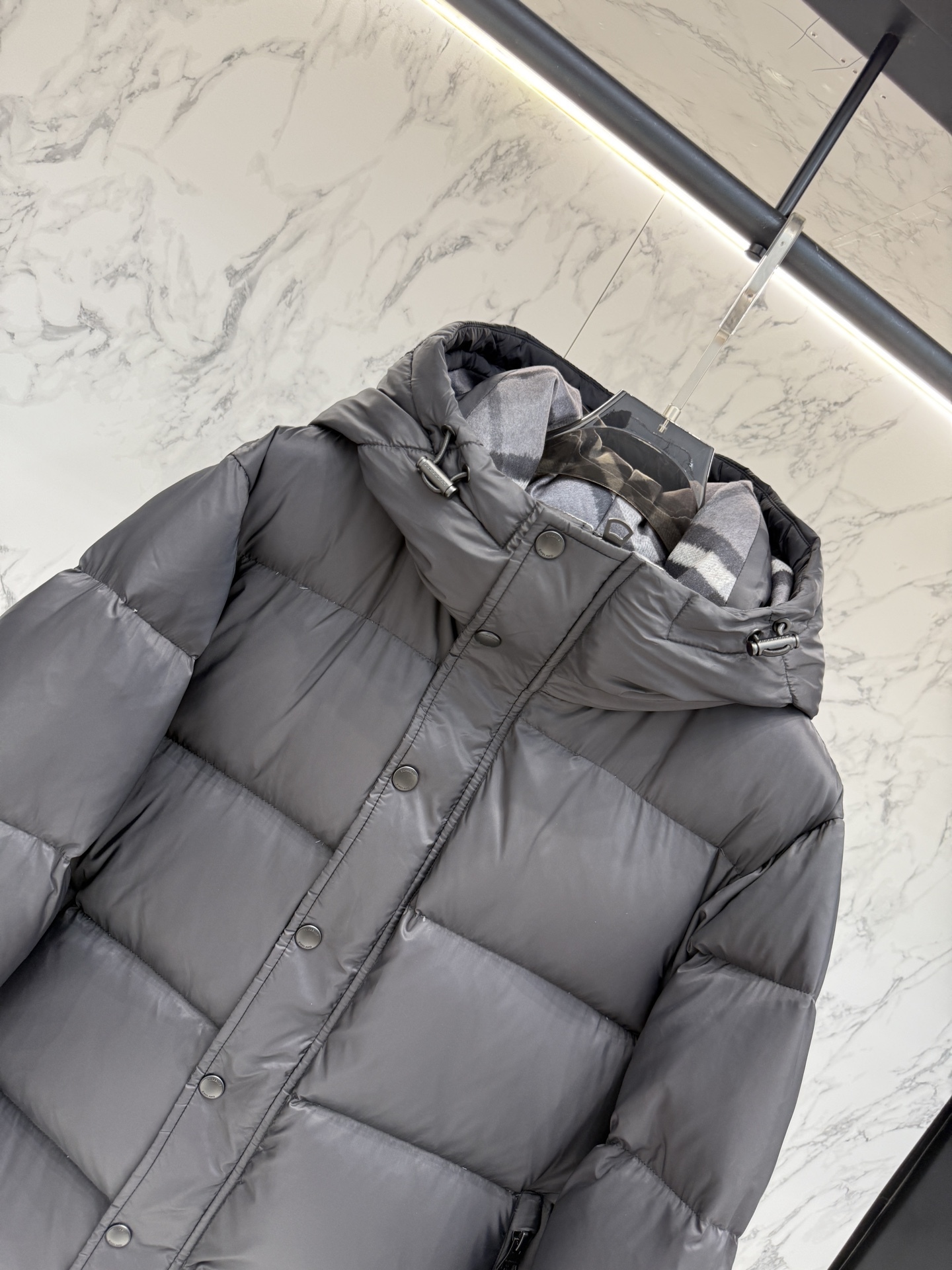 バーバリー「Burberry」秋冬ファッションフード付きダウンジャケット