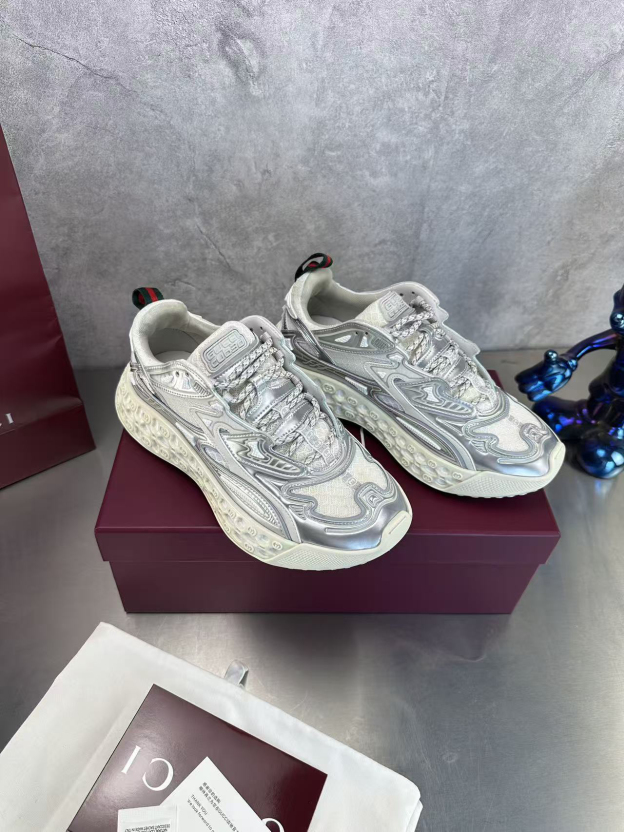 グッチ「Gucci」グッチ cub3d スニーカー / メンズレザースニーカー
