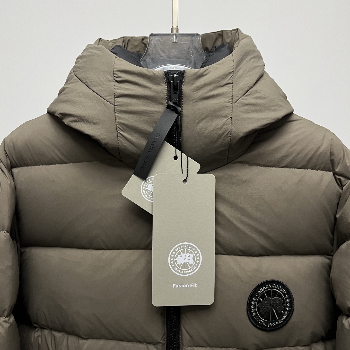 カナダグース ファッションフーディダウンジャケット 男女兼用