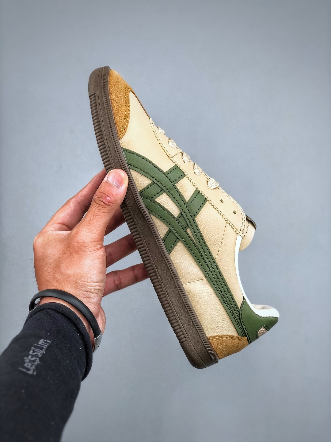 オニツカタイガー「Onitsuka Tiger」MEXICO 66 スリッポン スニーカー