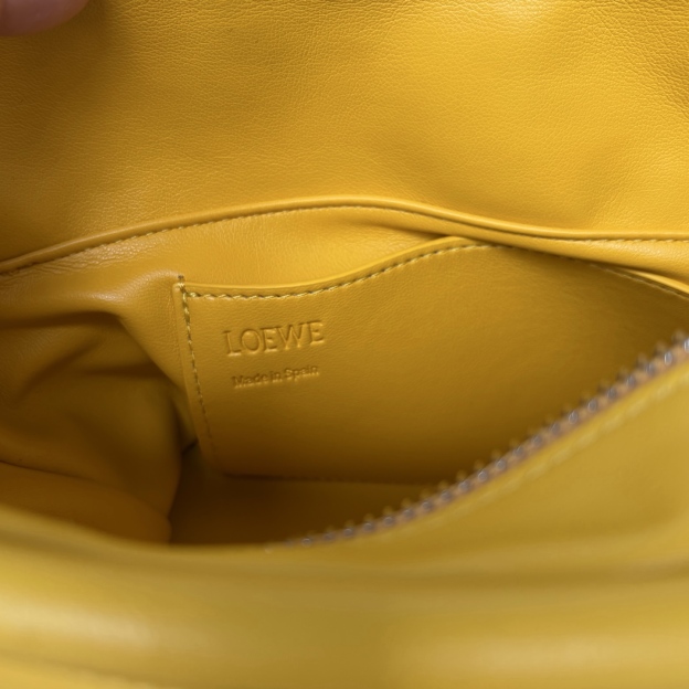 ロエベ「Loewe」2026 ロエベ アマソナ 180 ハンドバッグ / トートバッグ