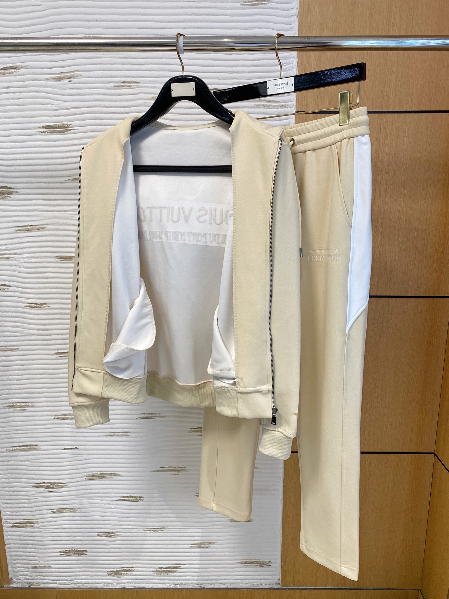 ルイ・ヴィトン「Louis Vuitton」秋冬カジュアルスポーツセット