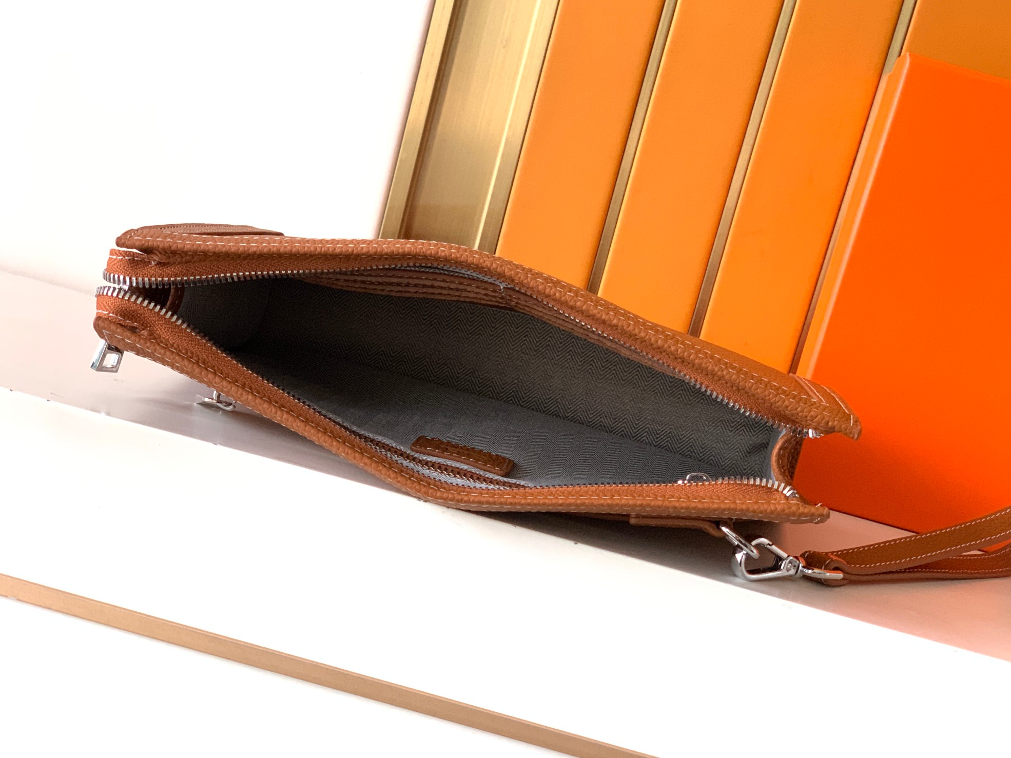 エルメス「Hermès」エルメス レザーハンドバッグ / クラッチバッグ