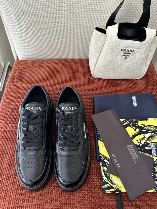 プラダ［Prada］America's Cup レザースニーカー