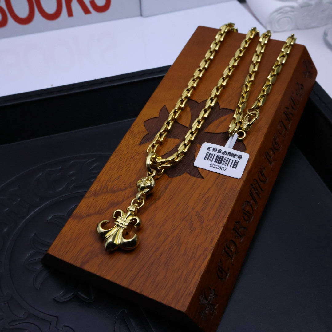クロムハーツ「Chrome Hearts」クラシッククロスペンダントネックレス
