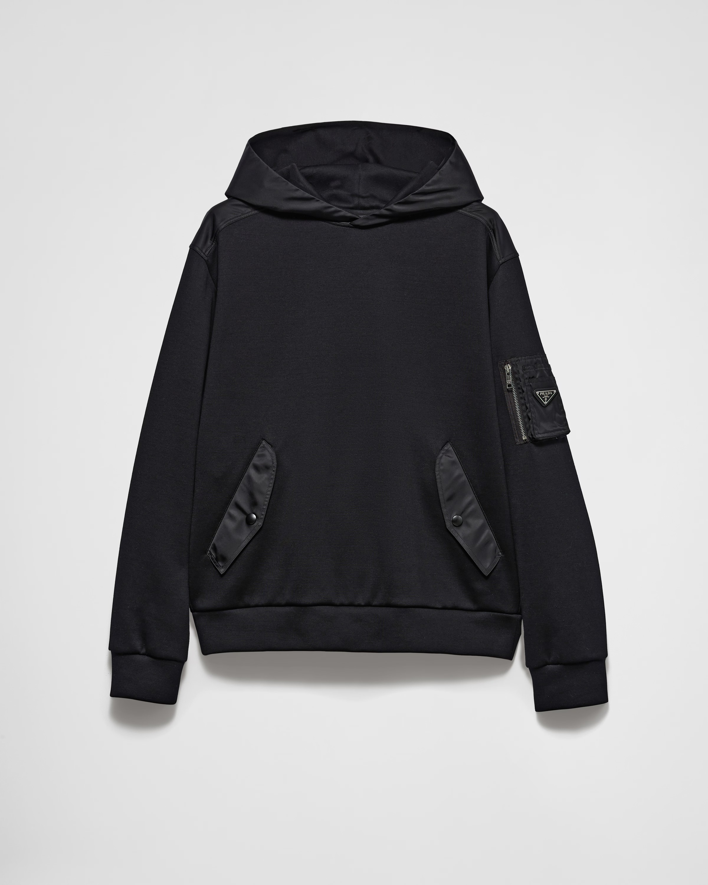 プラダ「Prada」コットンフリース×Re-Nylon トップス＆ボトムス