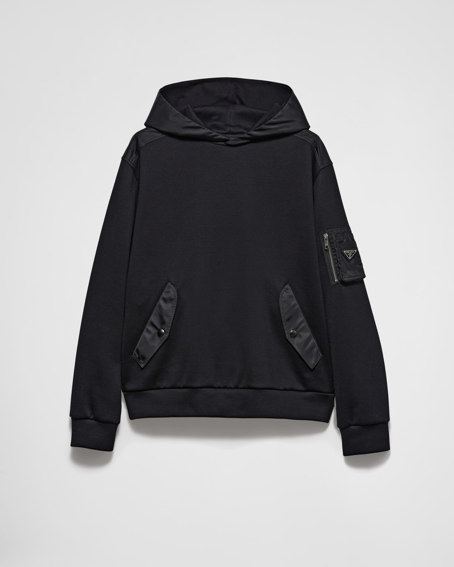 プラダ「Prada」コットンフリース×Re-Nylon トップス＆ボトムス