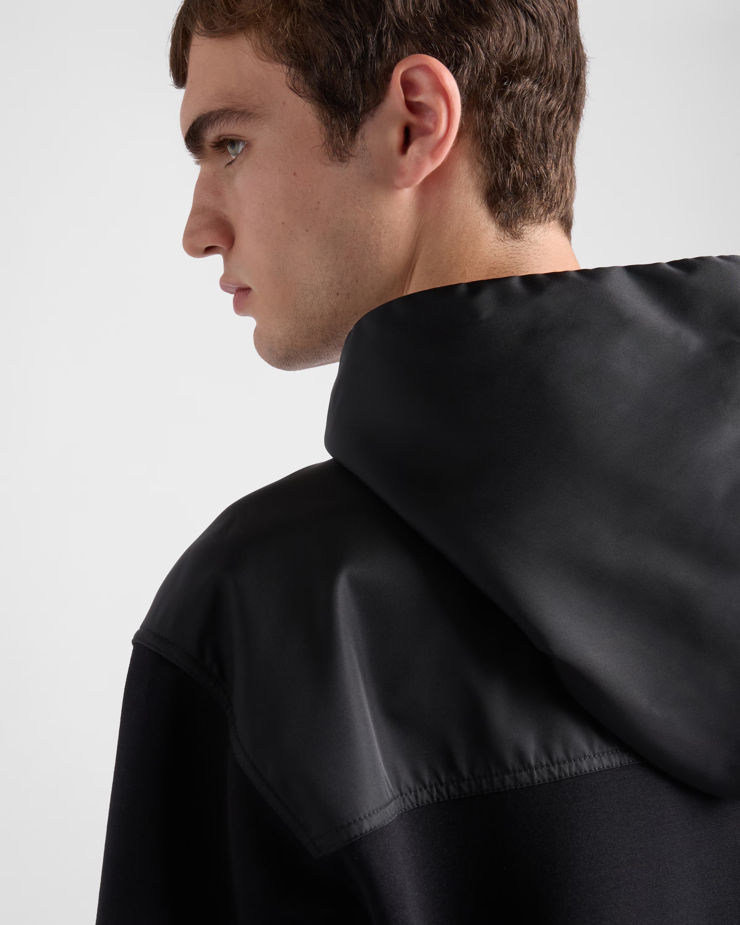 プラダ「Prada」コットンフリース×Re-Nylon トップス＆ボトムス