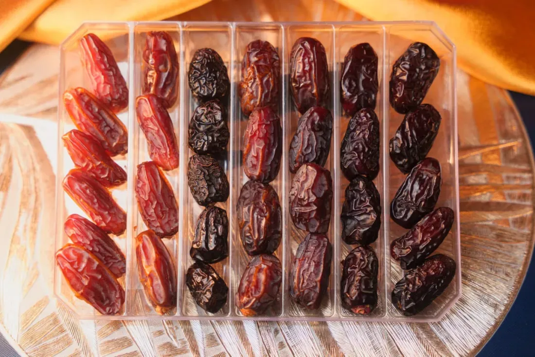 RAMADAN EXCLUSIVE  KAREEM KURMA MIXED DATES SELECTION 450g -  AJWA, MEDJOOL, MABROOM, SAFAWI 