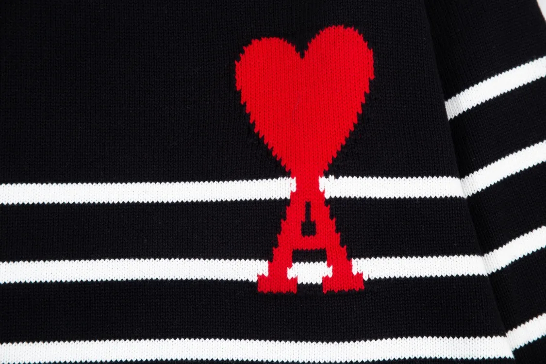 AMI PARIS（アミ パリス） プルオーバー セーター 男女兼用ロゴニット