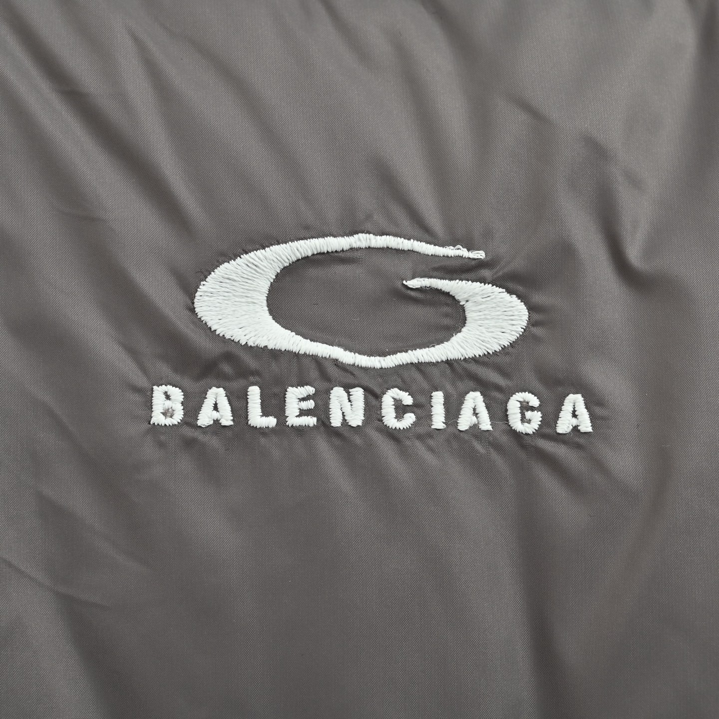 Balenciaga バレンシアガ リングロゴ ハイネック ダウンジャケット ダークグレー ブラック
