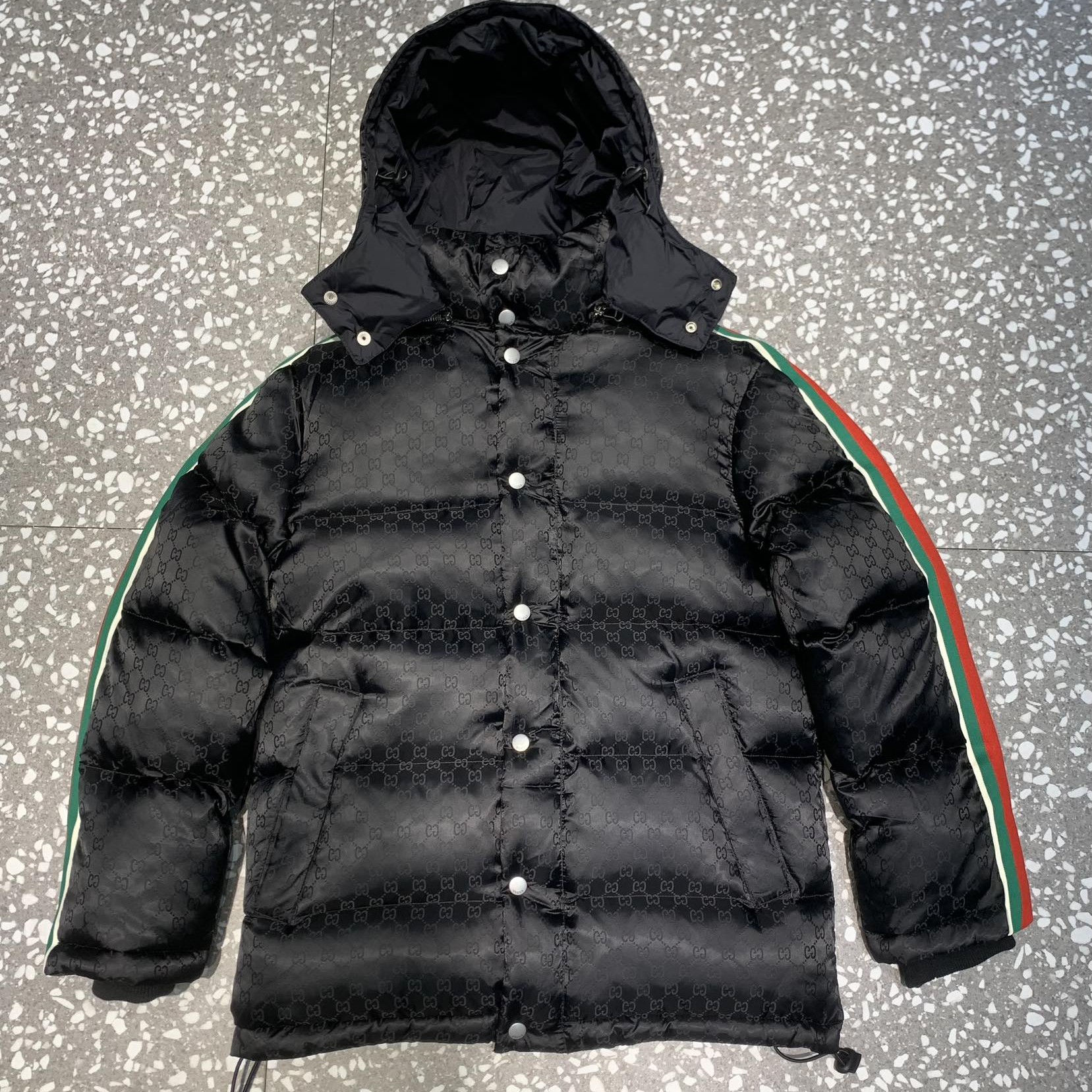 GUCCI グッチ GGモノグラム リムーバブルフード ダウンジャケット ブラック