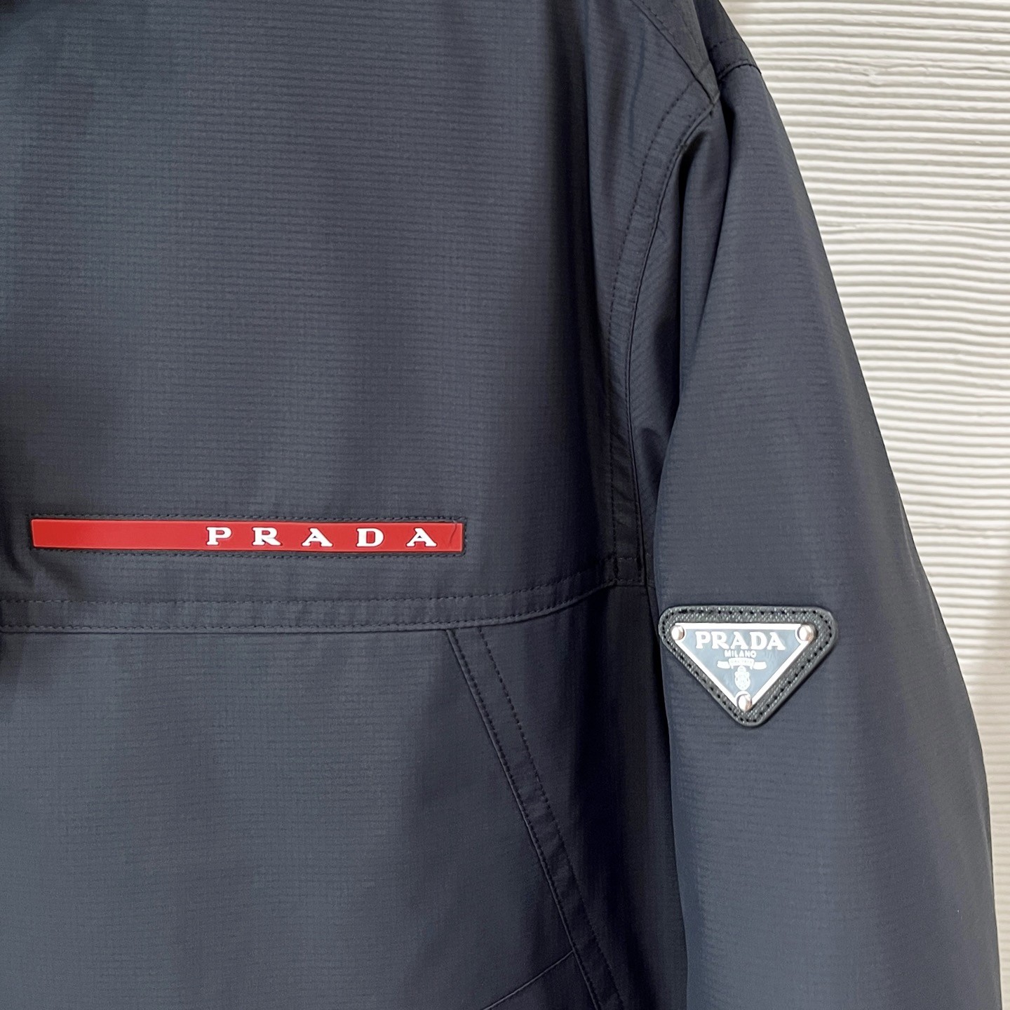 PRADA プラダ 2025最新款 メンズダウンジャケット ブラック/ネイビー