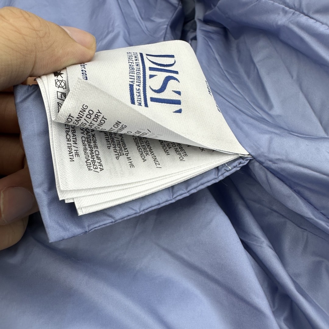 MONCLER モンクレール Glareins 編み込み飾り 調節可能フード ショート丈 ダウンジャケット レディース ライトブルー