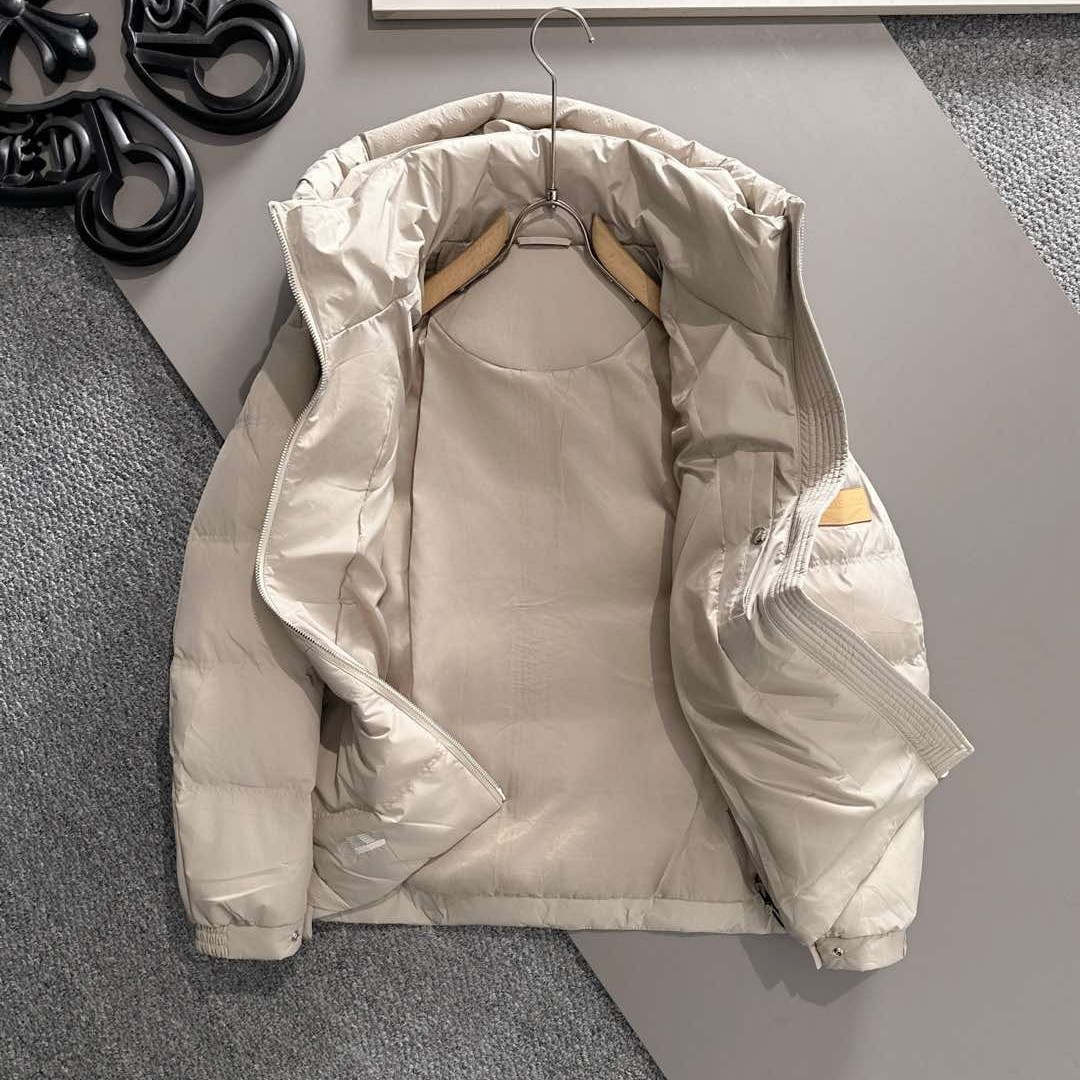 LOUIS VUITTON ルイヴィトン FW2025秋冬新作 ダウンジャケット Lvロゴ圧花 老花柄拼接 フード付き