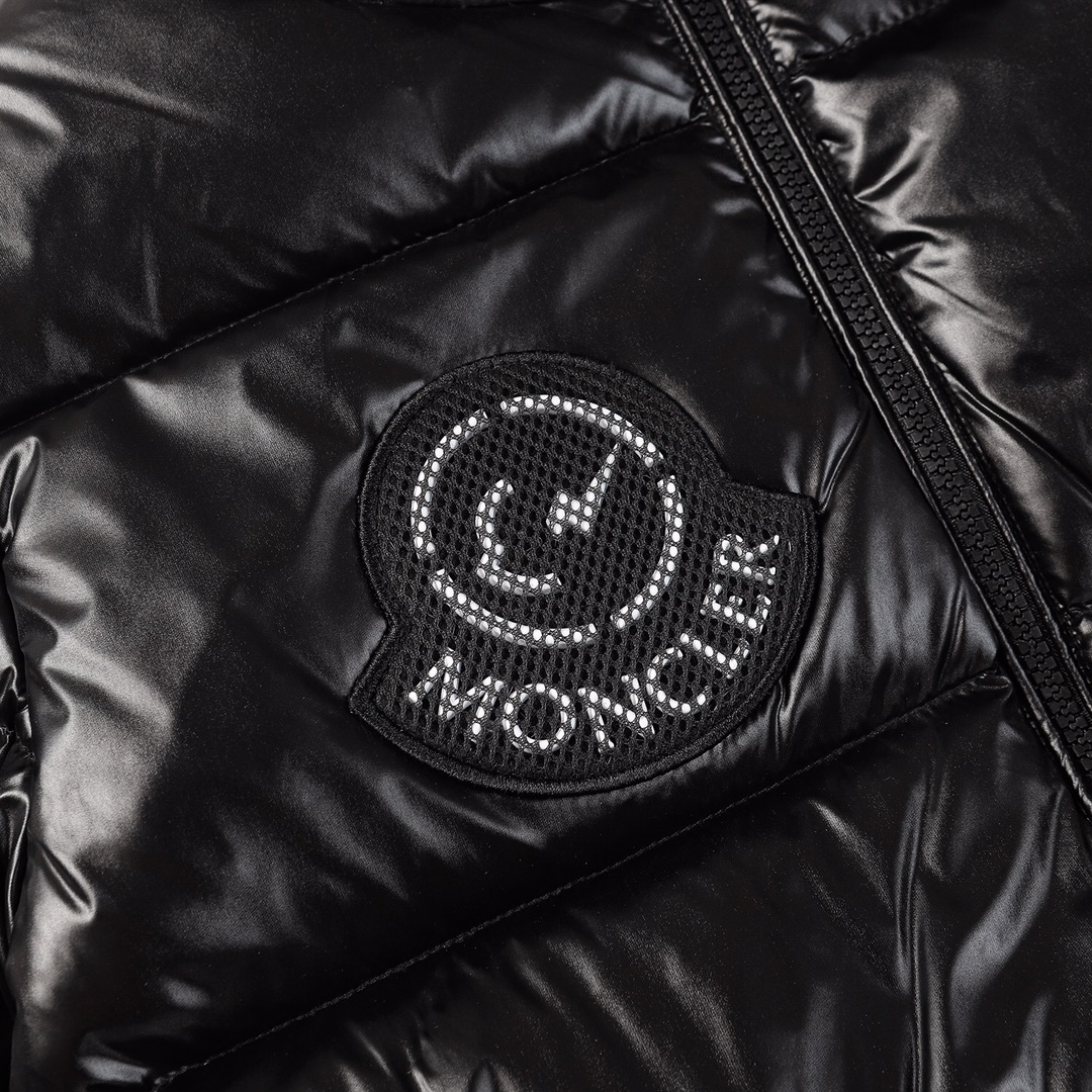【MONCLER公式 旗艦店】（モンクレール） ダウンジャケット