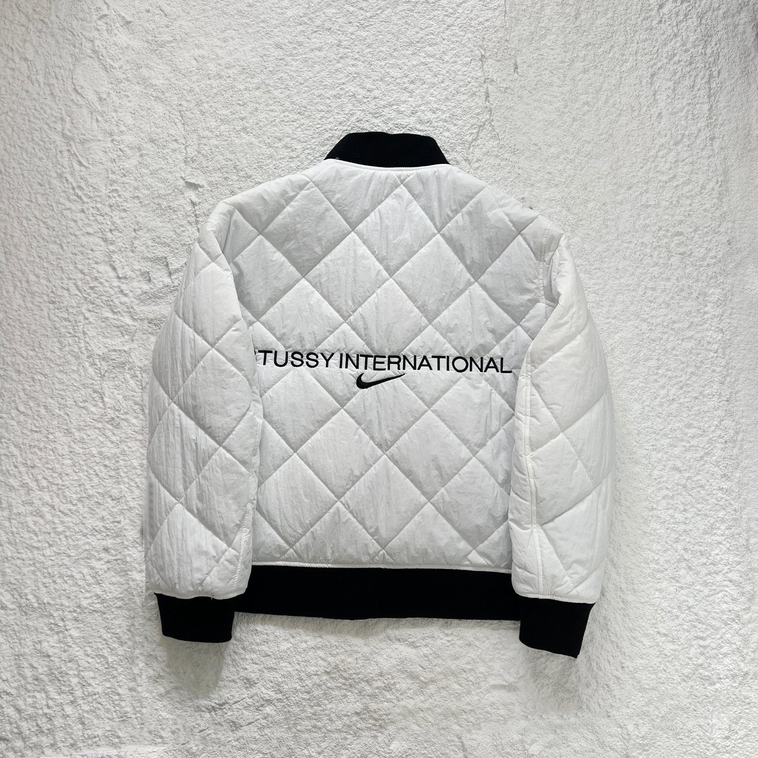 STUSSY×連名リバーシブルキルティングキルティングジャケット