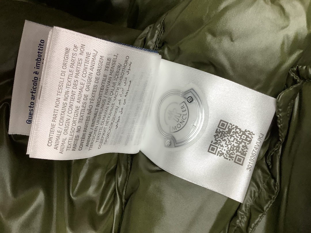 MONCLER モンクレール MONTBELIARD モンベリアル メンズ ダウンジャケット ネイビー