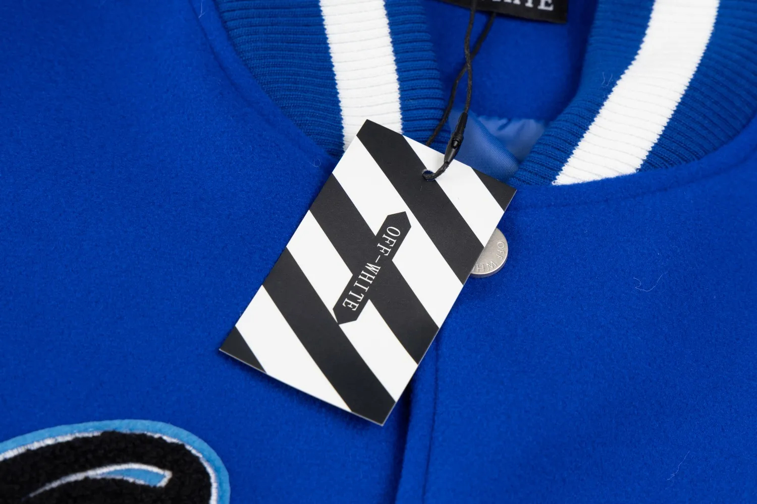 【OFF-WHITE 公式旗艦店】2025SSジャケット、ご好評に付き再入荷！