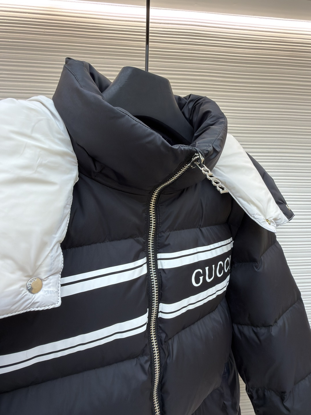 GUCCI  秋冬暖か服 グッチ ダウンジャケット アウター