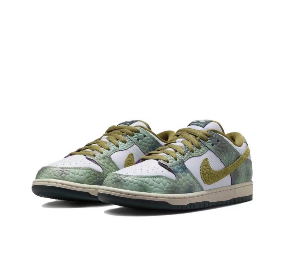 Alexis Sablone × Nike SB Dunk Low Pro QS “Chameleon”が国内8月29日より発売［HJ3386-300］