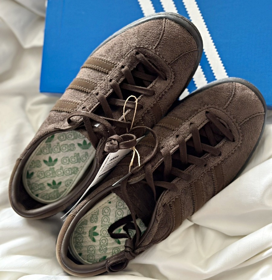 【ADIDAS】 TOBACCO GRUEN DARK BROWN
