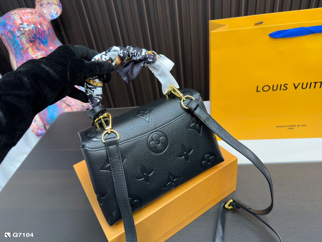 【LOUIS VUITTON】LV 2023新作カラープリントバッグとスカーフを発表