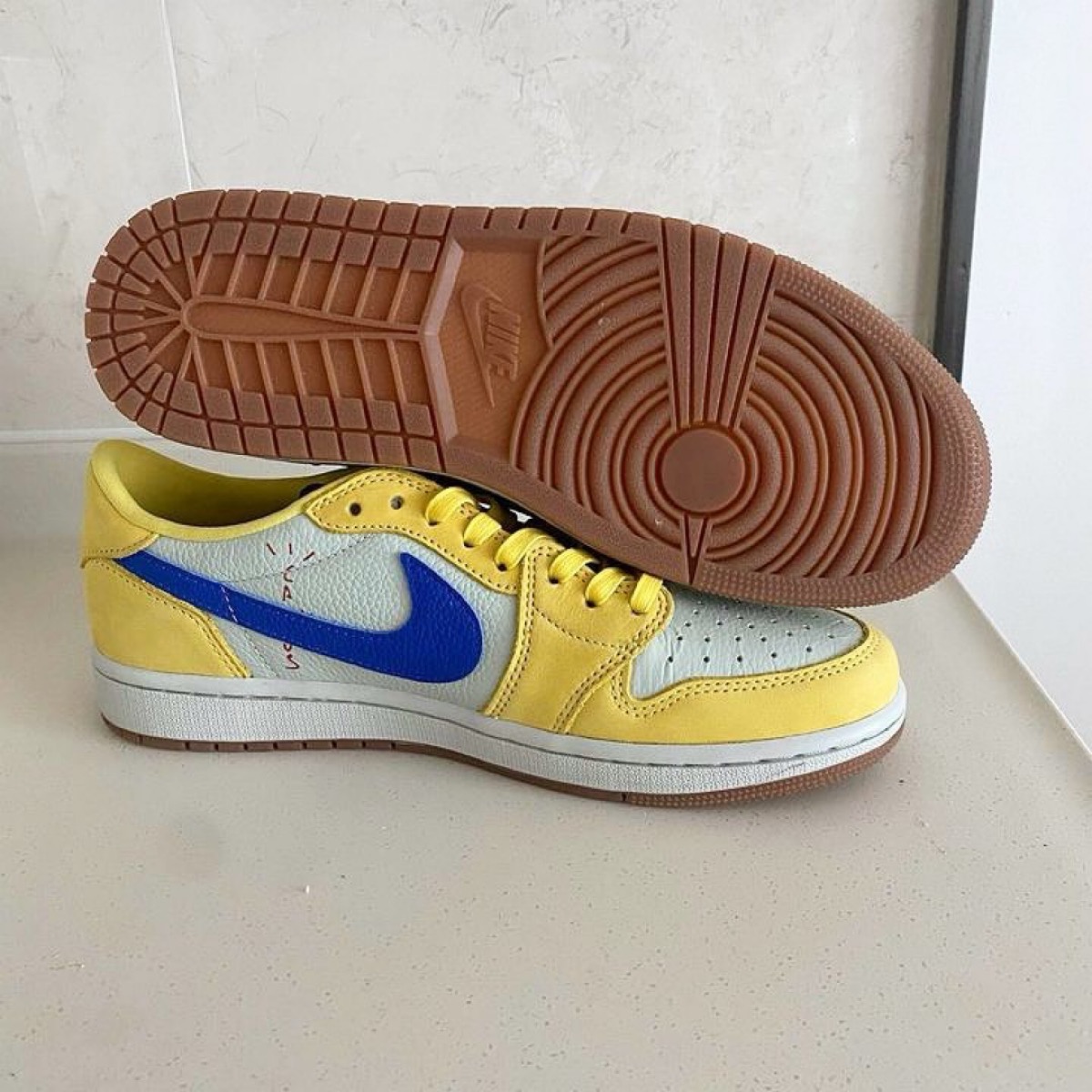Travis Scott × Nike Wmns Air Jordan 1 Low OG SP “Elkins”