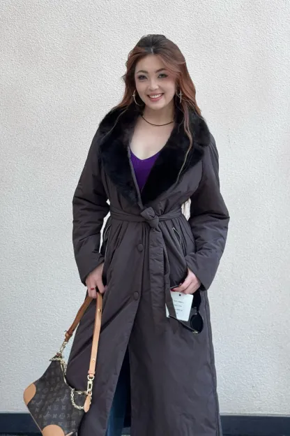 Пальто из натурального меха соболя, шоколадного цвета с поясом-V11