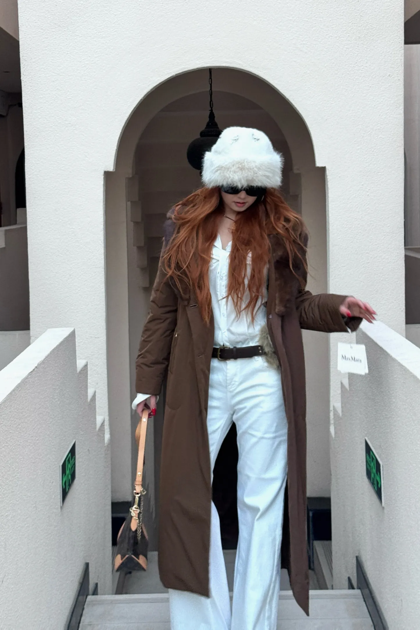 қоңыр түлкі жағалы ұзын жылы пальто-V3