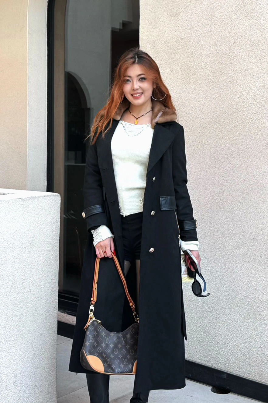 Элегантное пальто из натурального бобра с кожаными элементами, черное