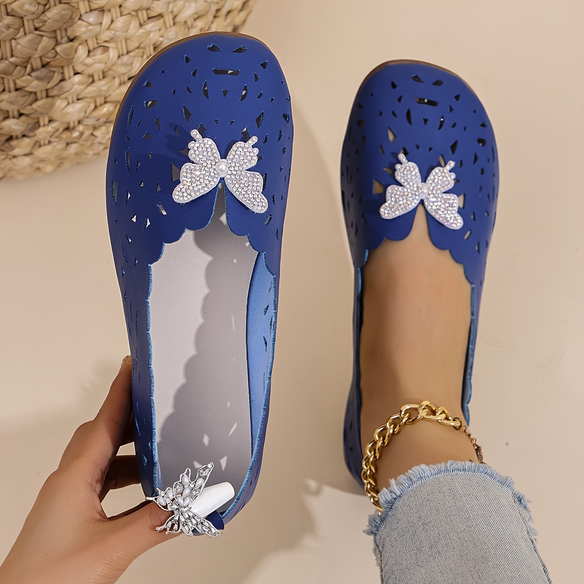 Ladies' Comfortable All-Season Flats
