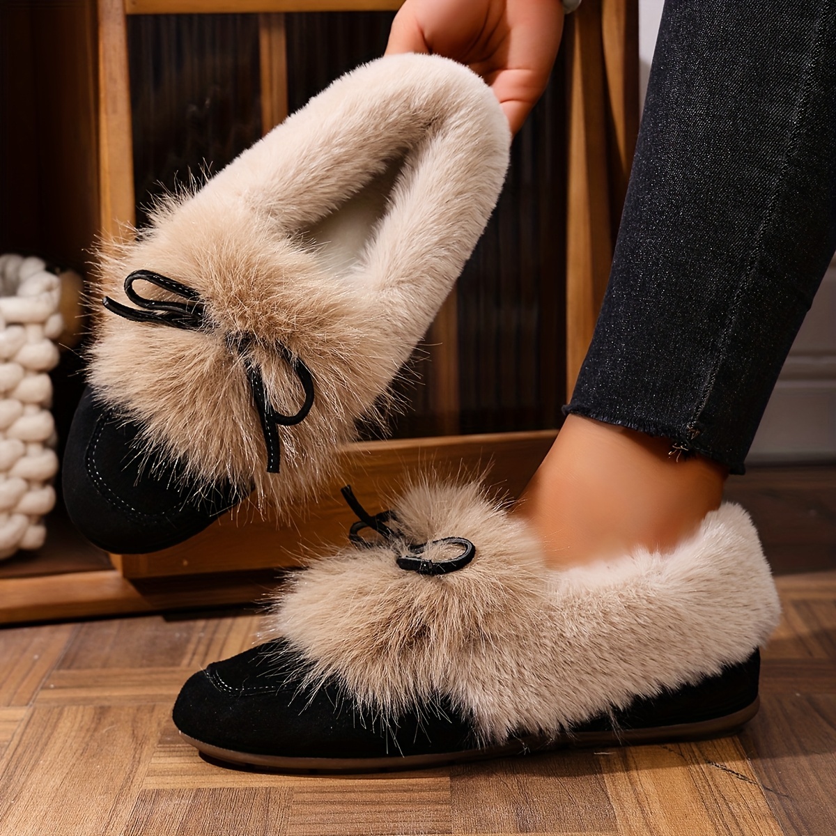 Women's Plush Cozy Slippers