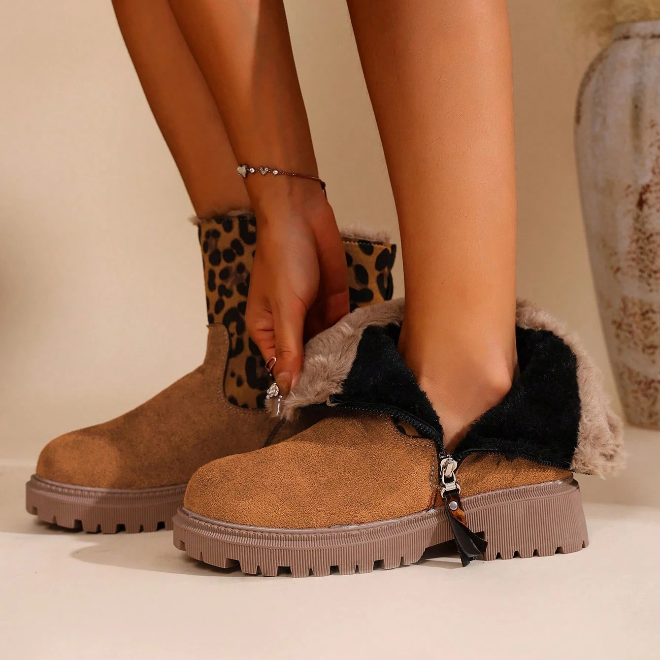 Women's Height-Increasing Snow Boots