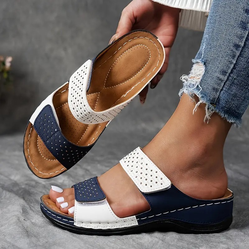 Women's Cushioned Mid-Heel Platform Sandals