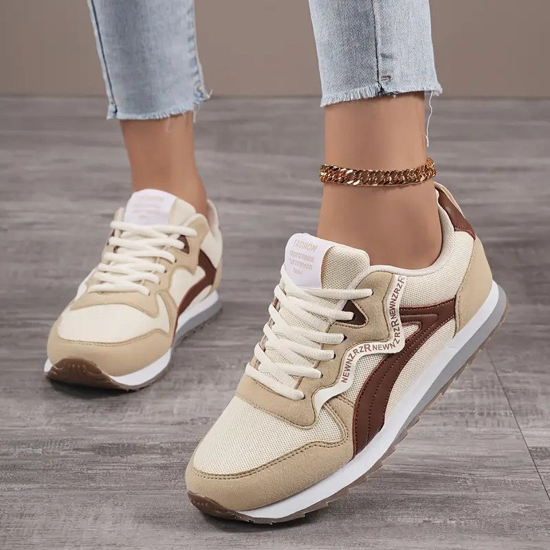 Women's Retro Low-Top Lace-Up Sneakers