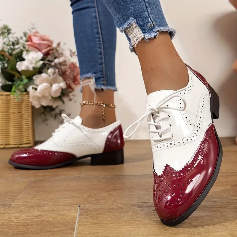 Women's Carved England Shoes