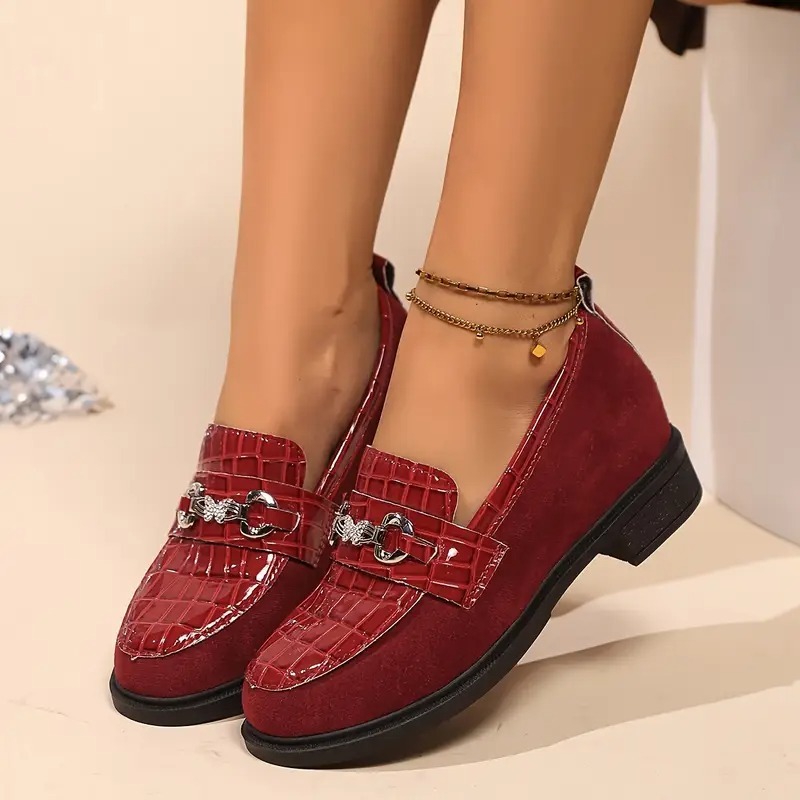 Women's Chic Metallic Chain Loafers