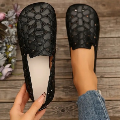 Women's Floral Cutout Oxford Flats