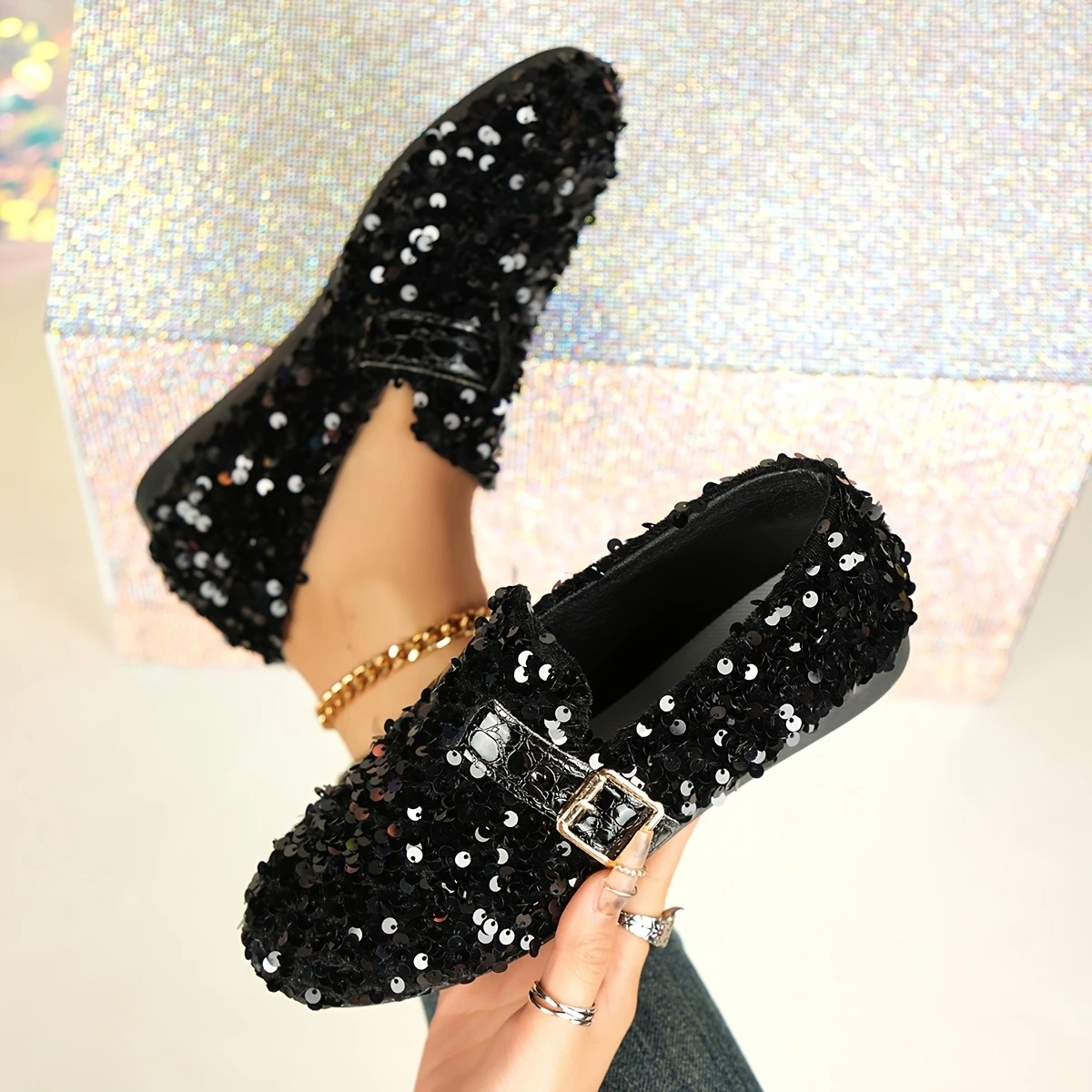 Women's Sequin Decorative Round Toe Flats