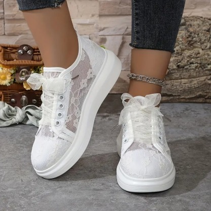 Women's Breathable Floral Lace-Up Sneakers