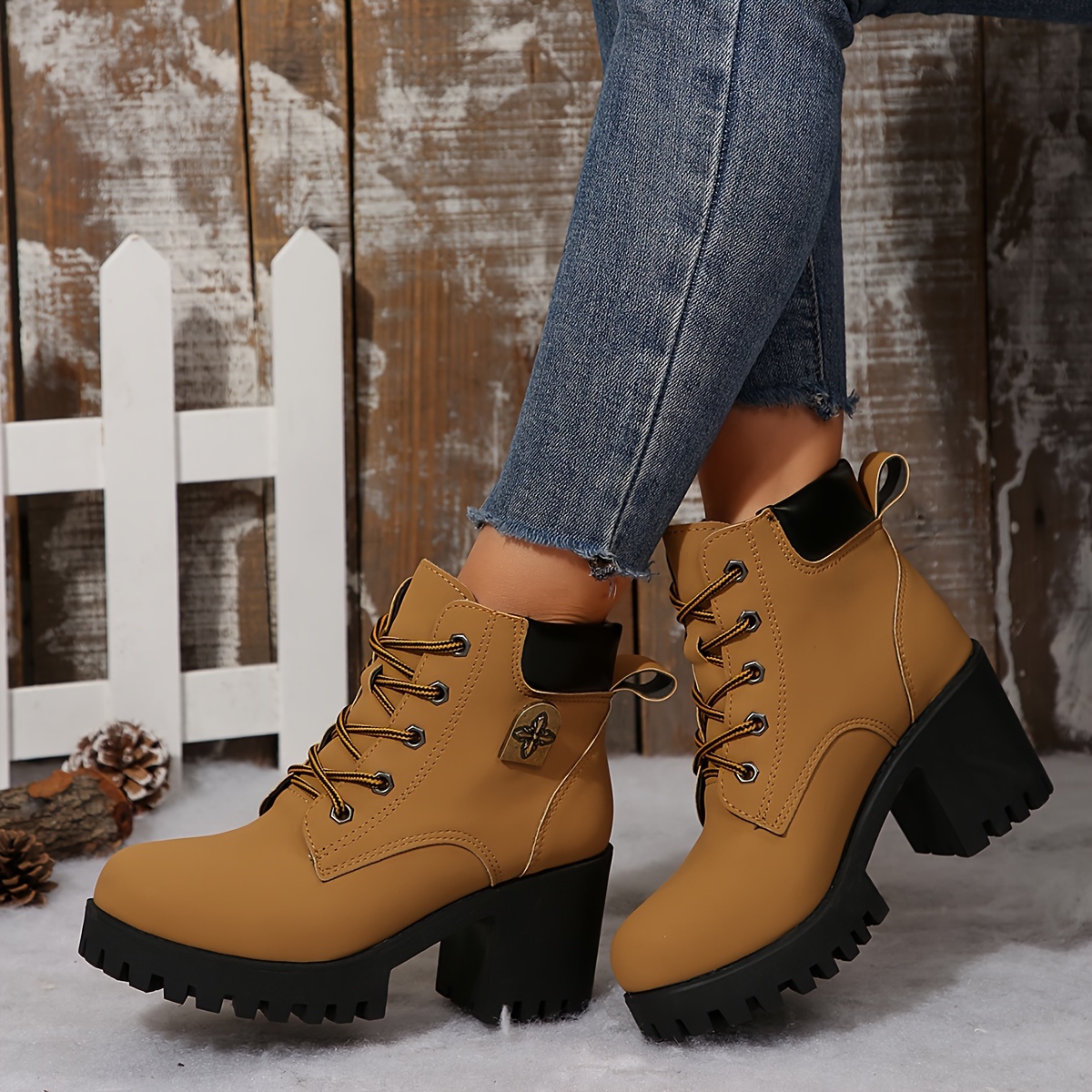 Women's Solid Color Shoelace Fashion Boots