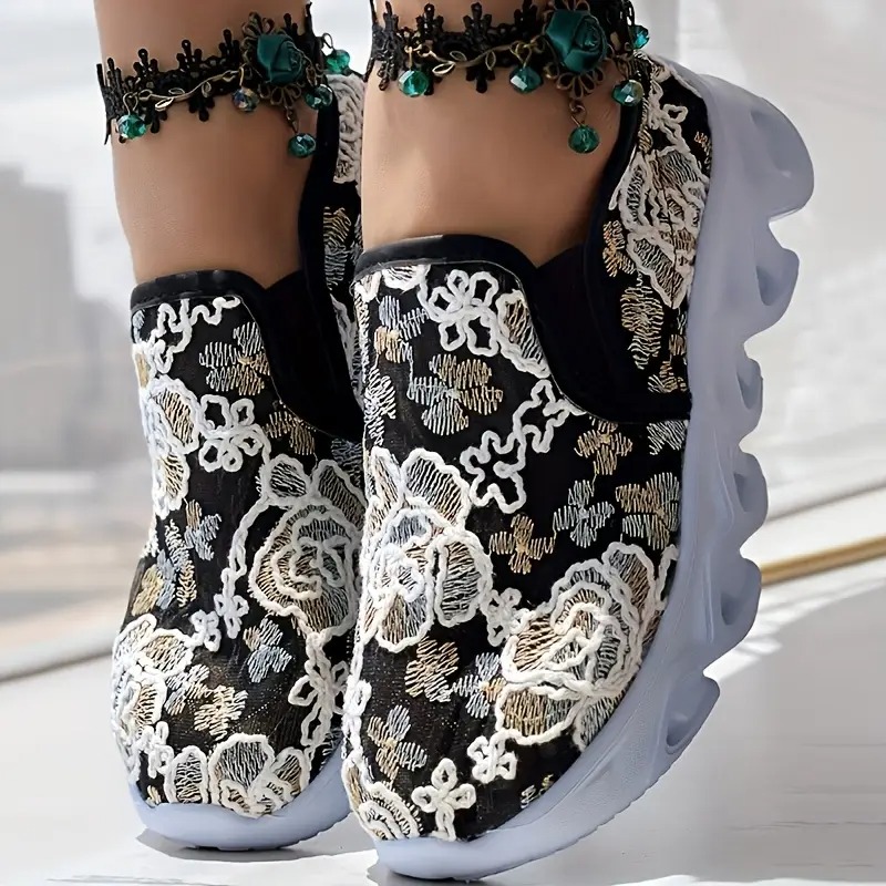 Women'S Floral Embroidered Sneakers