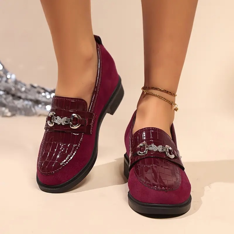 Women's Chic Metallic Chain Loafers