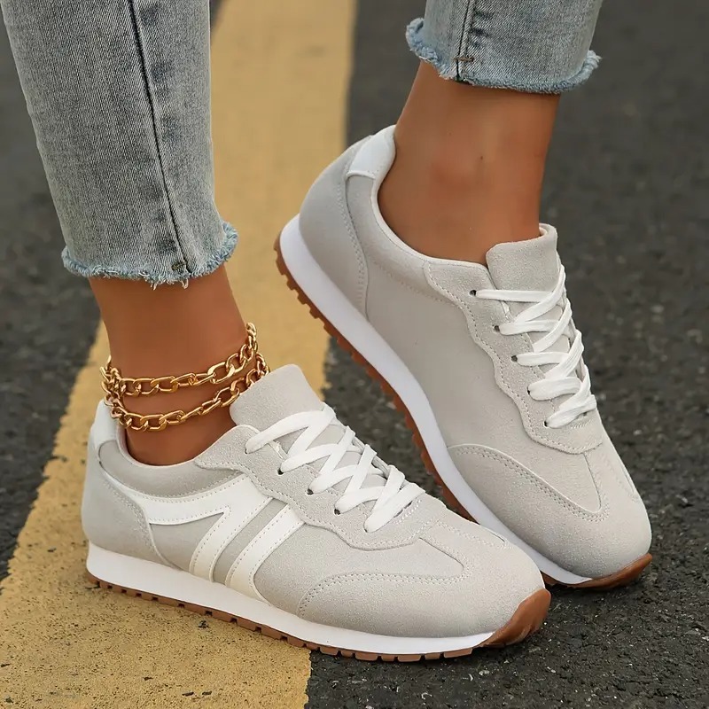 Solid Color Low Top Lace-up Sneakers