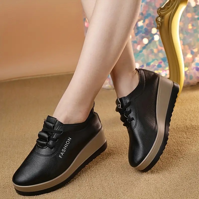 Women's Thick Cushioned Platform Sneakers