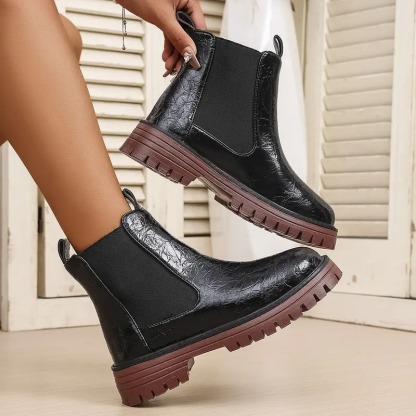 Women's Glossy Chunky Heel Chelsea Boots