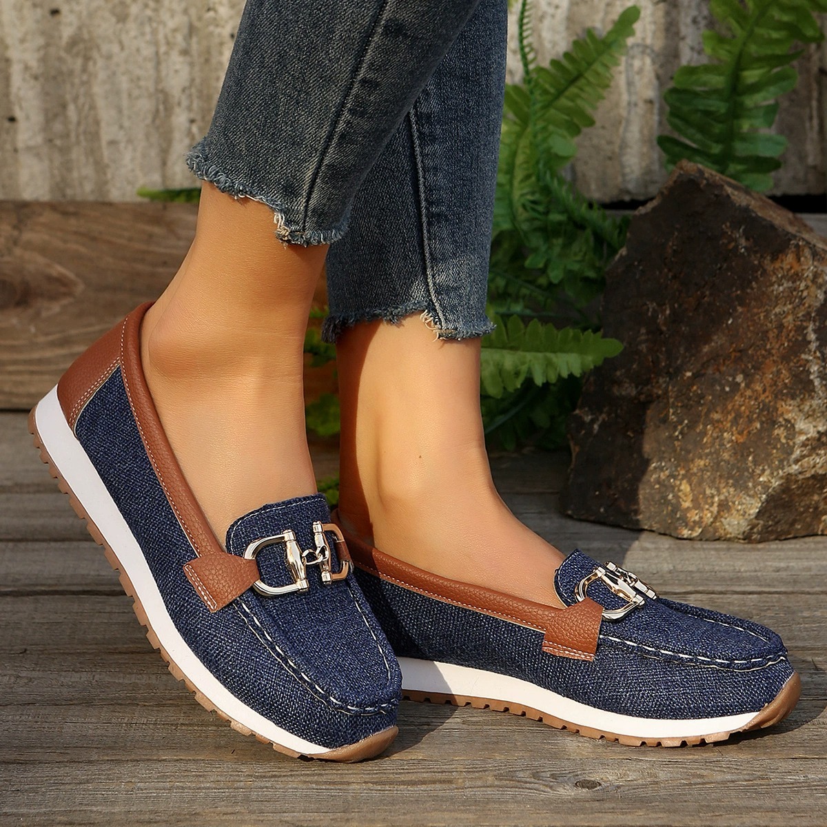 Women's Metallic Buckle Casual Loafers
